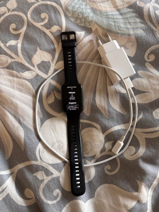 Смарт часы HUAWEI фит