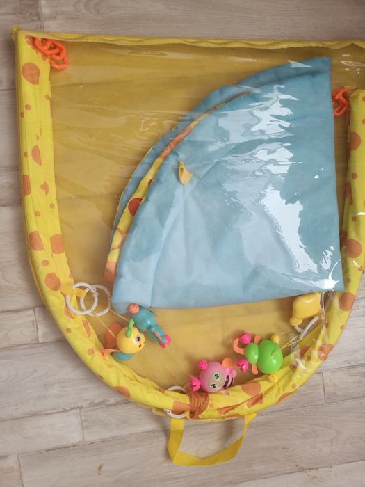 Развивающий коврик для малышей