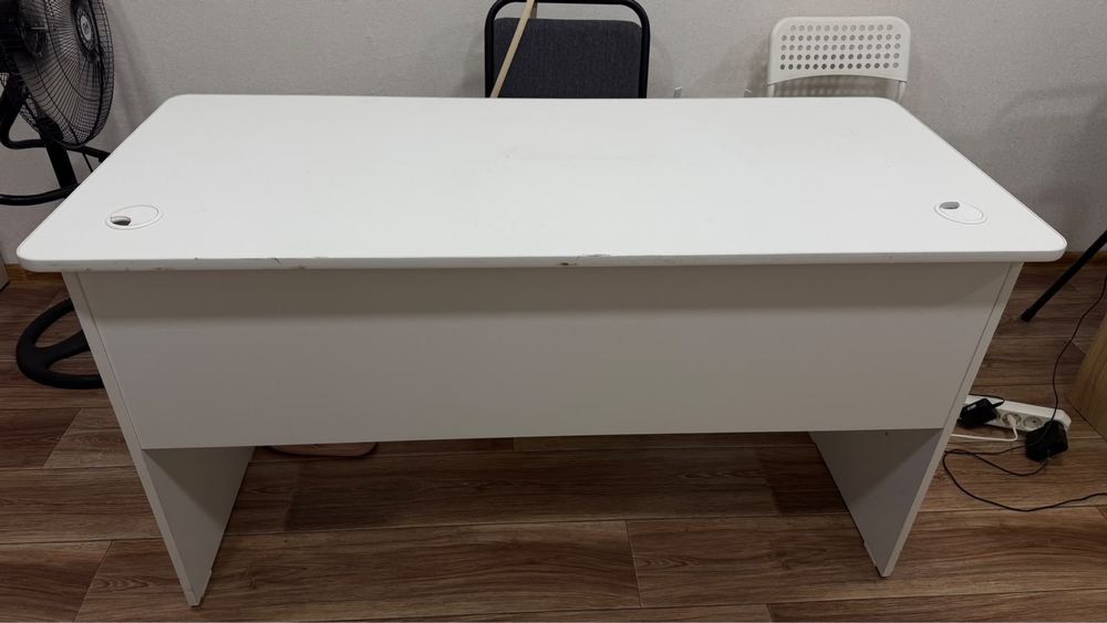 Продам стол 13.000