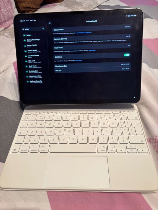 Apple iPad Air 11 2025, M3, 128GB, 8GB RAM, Wifi + Magic Keyboard White