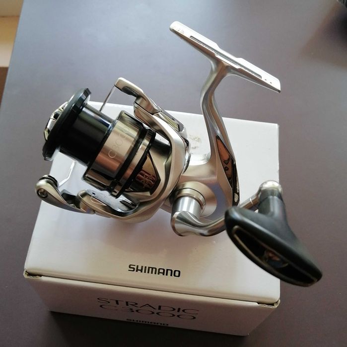Макара Shimano 19 Stradic C3000FL