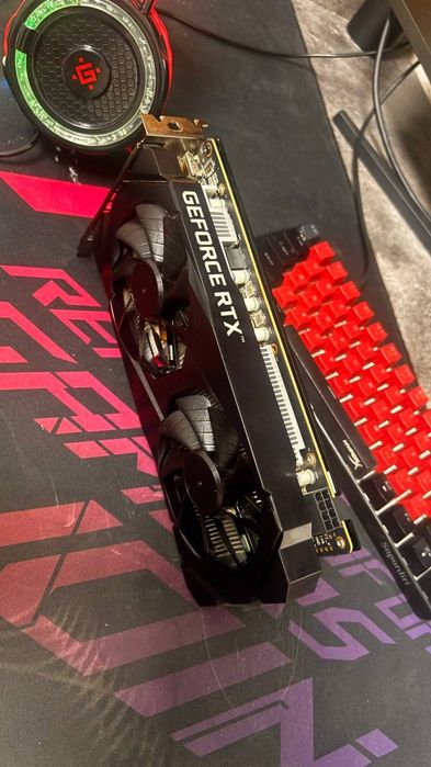 RTX 2060 в идеальном состоянии! видеокарта