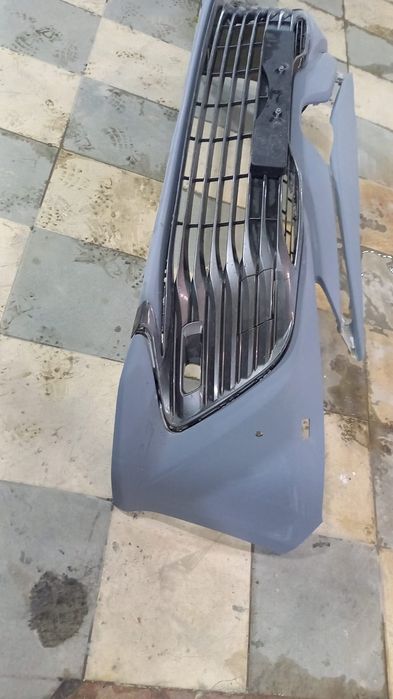 Бампер на Тойота камри 70 европеец