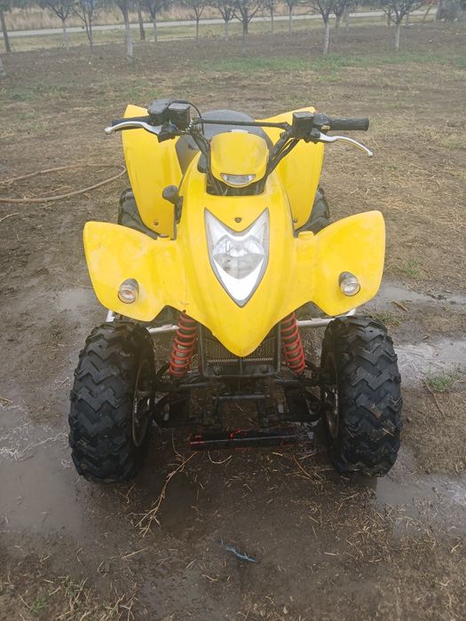 Vând atv kymco 300cc 1300 euro negociabil