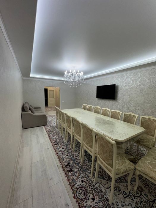 Продам срочно 4 комнатную квартиру
