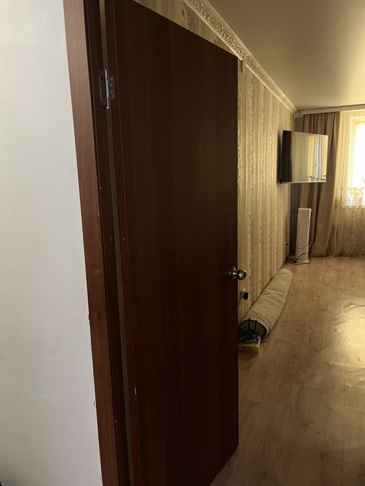 Продам межкомнатные двери