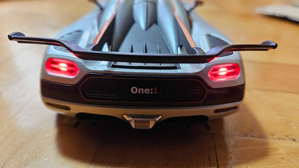 Macheta Koenigsegg ONE 1 1/24