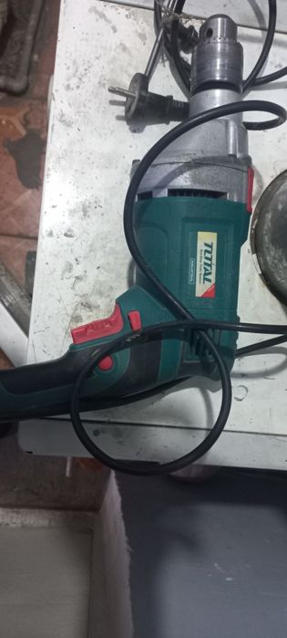 Дрель электрическая б/у