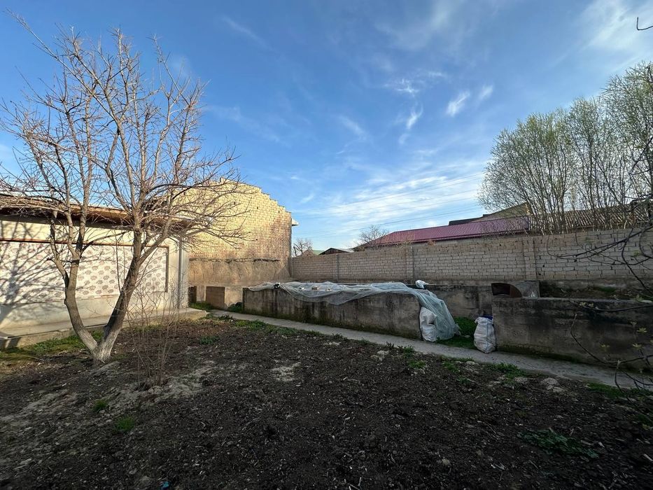 Nazarbek Uy sotiladi srochna