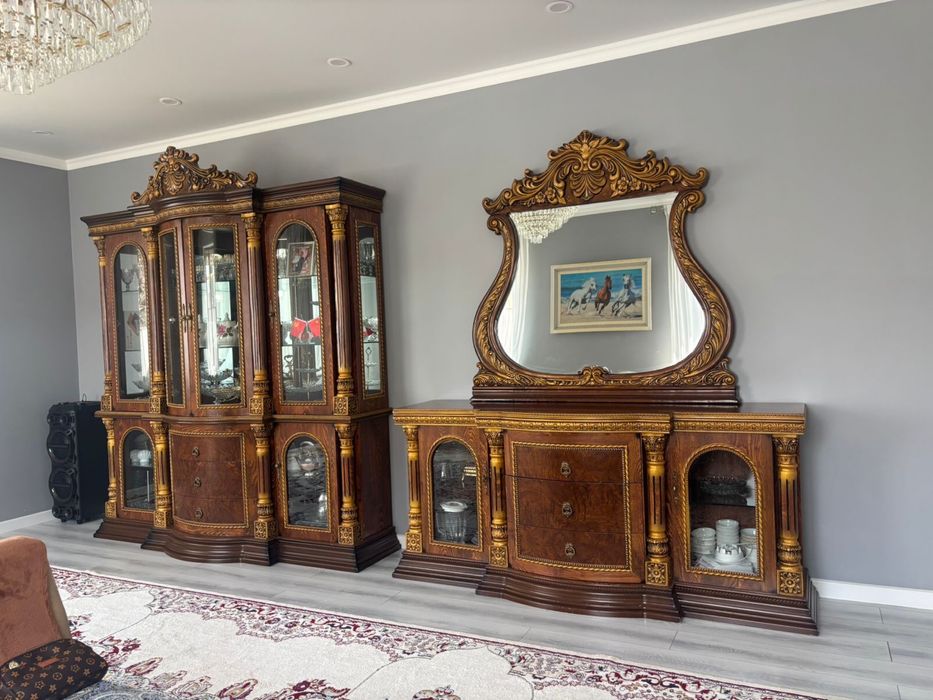 Продам комплект стенка для зала