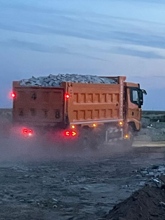 Продам кирпичи плиты религия блоки