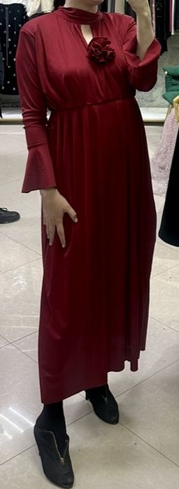 Длинное вечернее платье