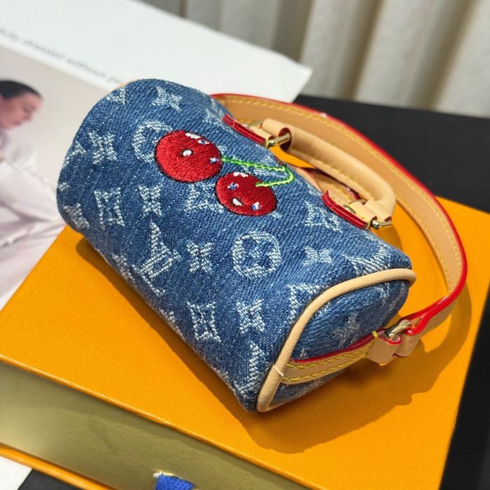 Louis vuitton микро чанта