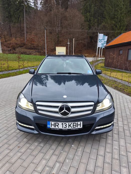 Mercedes-Benz C Mercedes Benz C220 4MATIC 7G-tronic