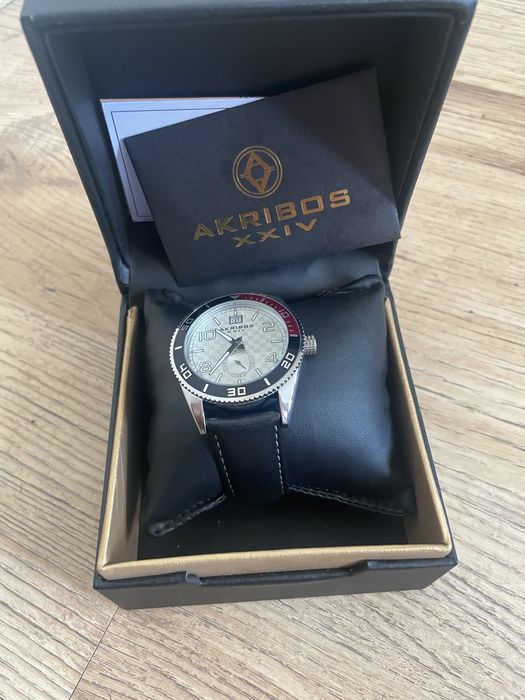Мъжки часовник Akribos