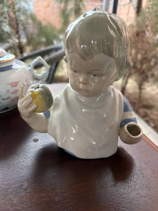 Фарфоровые статуэтки