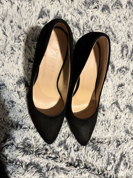 Pantofi cu toc patrat