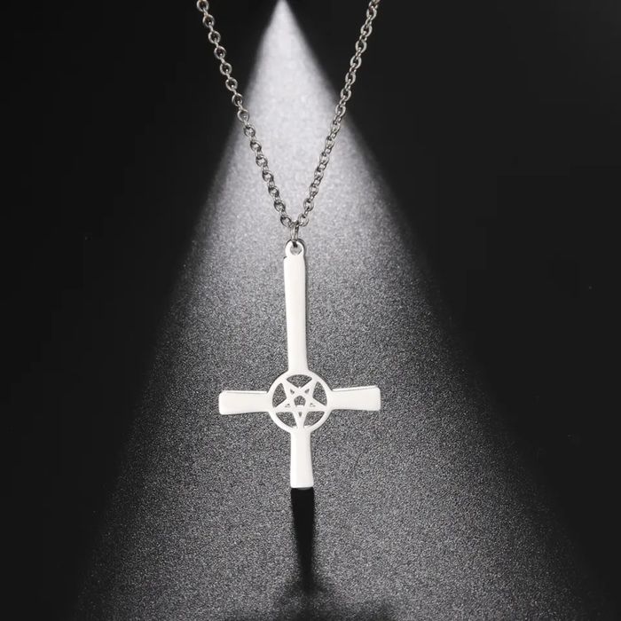 Сатанински медальон / Обратен Кръст с Пентаграм - Неръждаема Стомана /