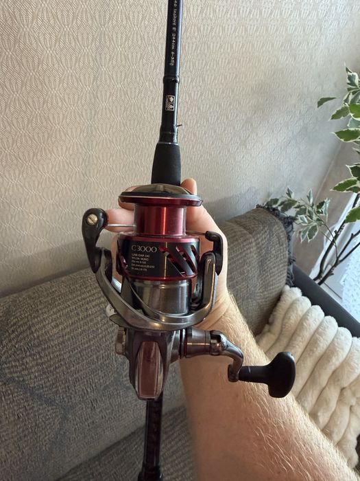 Спининг въдицаSavage Gear SG4 Defiance u макара Shimano Stradic ci4