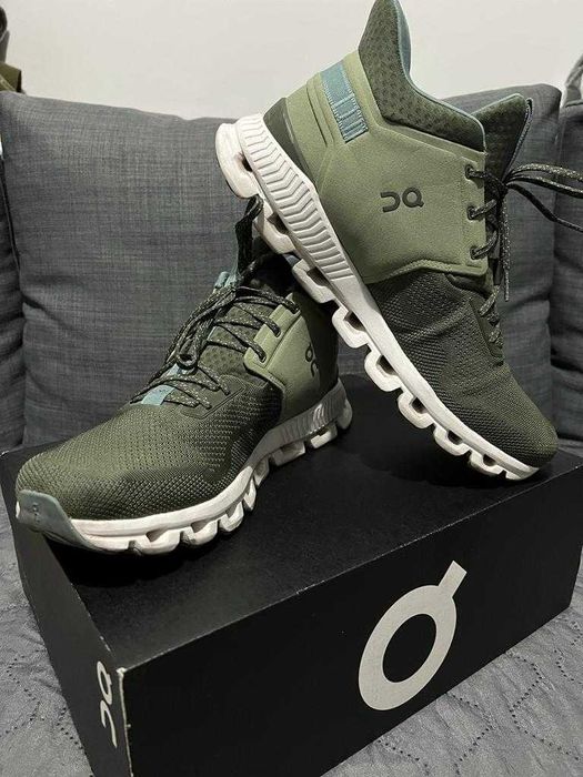 Incaltaminte sport ON khaki/verde, marimea 47