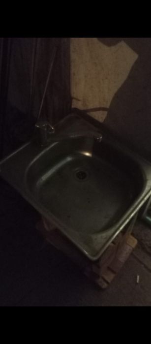 Кухонная раковина нержавейка