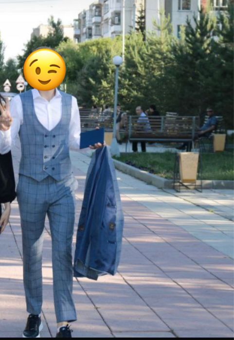 Продам костюм 3-ка