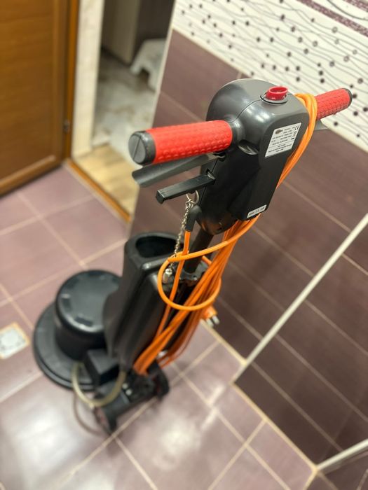 Дискова машина за почистване на под VIPER