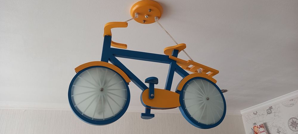 Светильник в виде велосипеда
