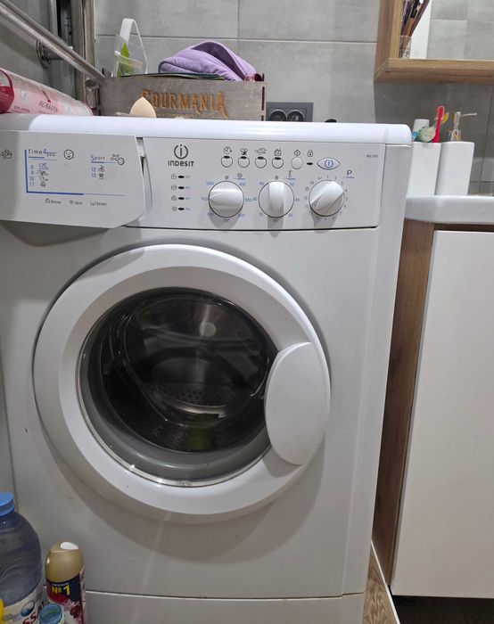Стиральная машина Indesit