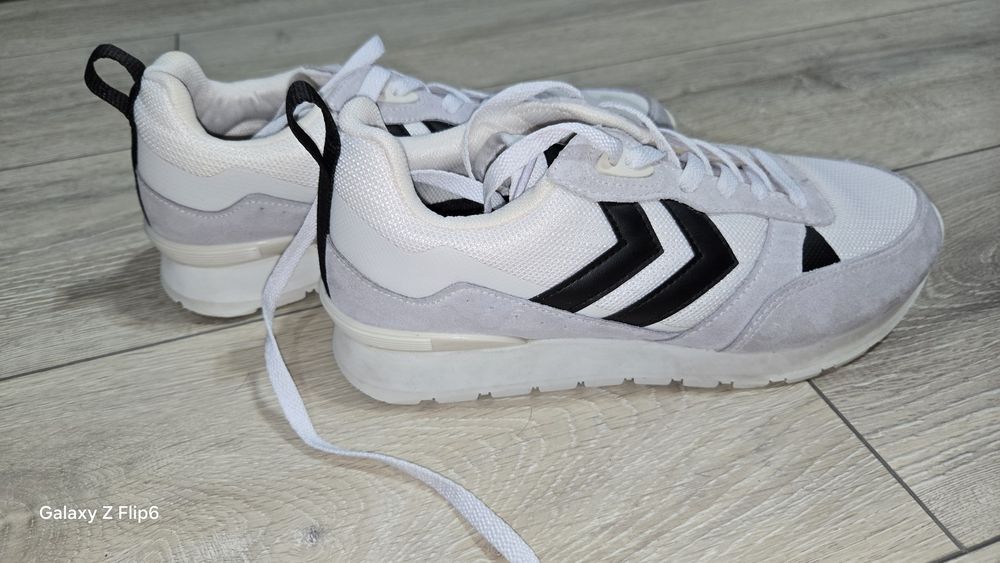 Маратонки Hummel