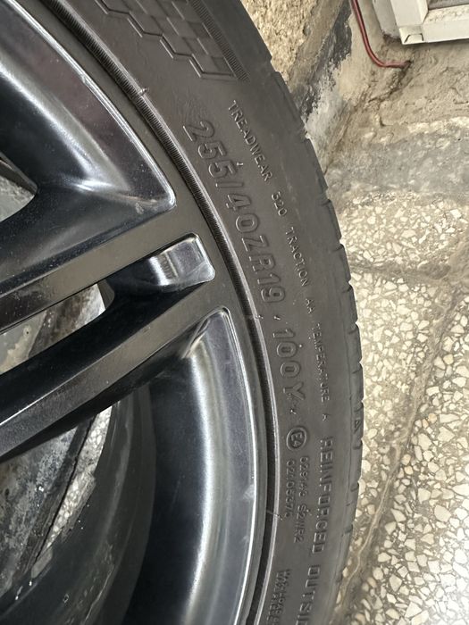 Джанти 19 5x112 с гуми MAXXIS 255/40/19
