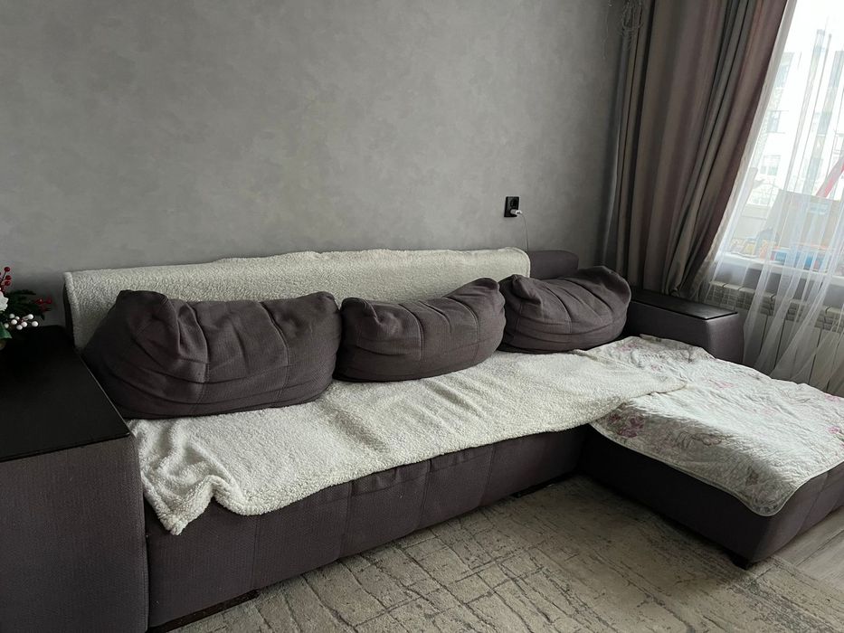 Отдам в дар уголовой диван, самовывоз