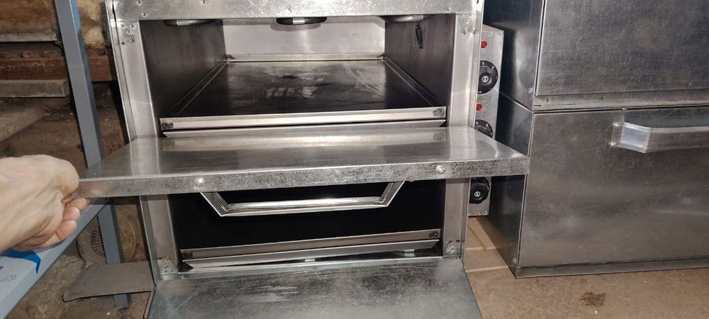 Duxovka somsa uchun stol perashka stilaj orasida moyka rakvina