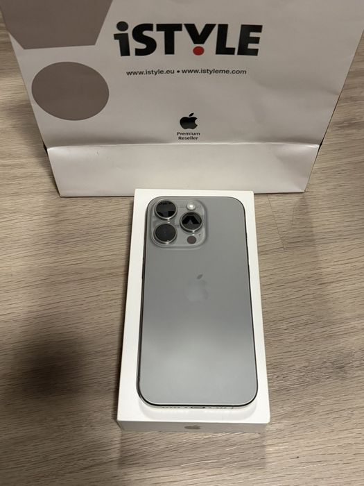 iPhone 15 Pro Natural titanium
