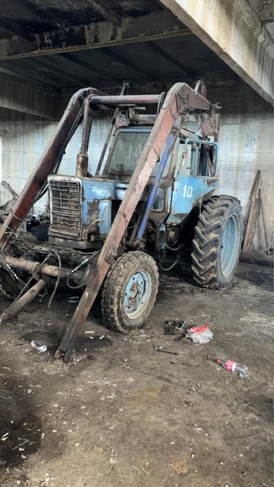 Трактор МТЗ 80 стогометатель с вилой . На ходу