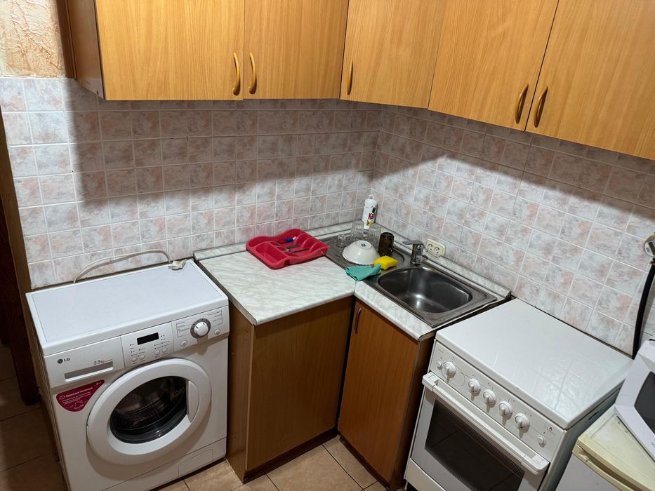 Продаю три гарнитура на хрущевки