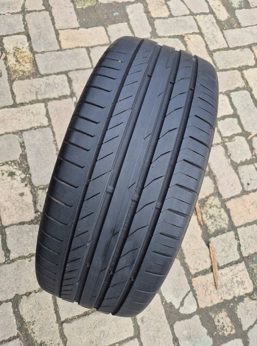O bucată 245/45 R19 vară - una Continental Bridgestone