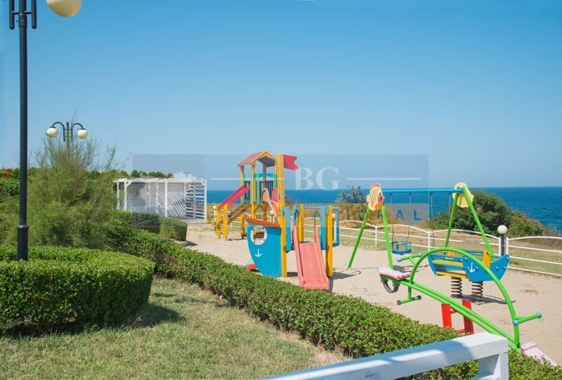 Продава се Едностаен апартамент в Ахтопол - 45 кв.м за 889 €/кв.м - Снимка #11