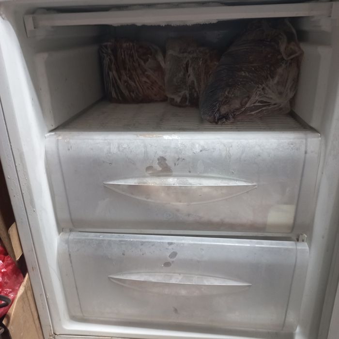 Отдам холодильник за 37000