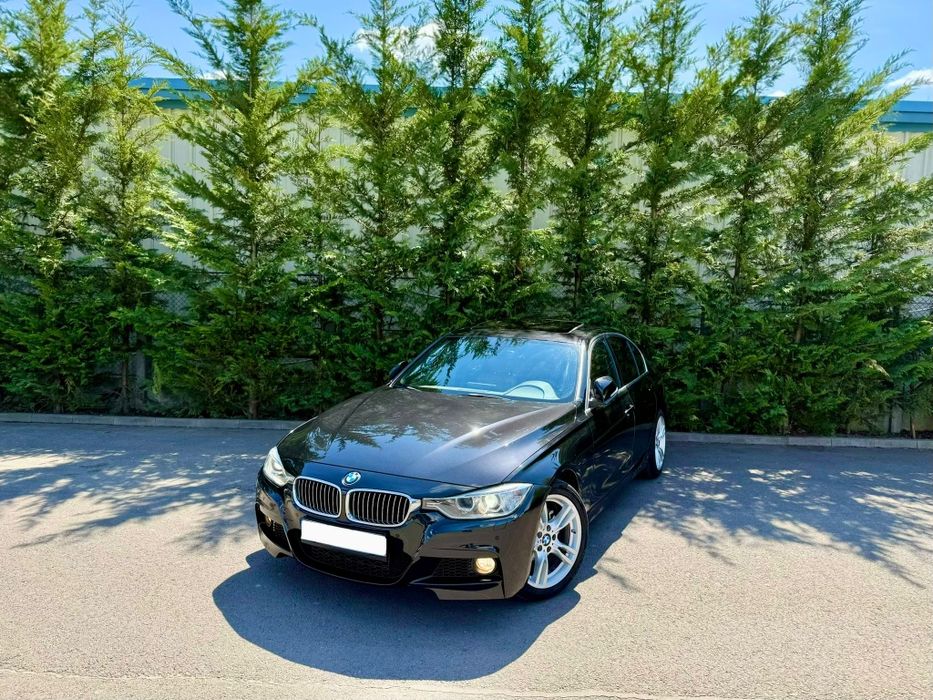 Vand BMW F30 320d Ceasuri digitale/ M-Pack/ Scaune electrice/Trapa/ Bi-Xenon