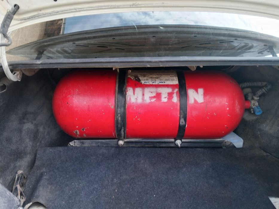 metan 80 litr holati yaxshi 2013 kelishamiz