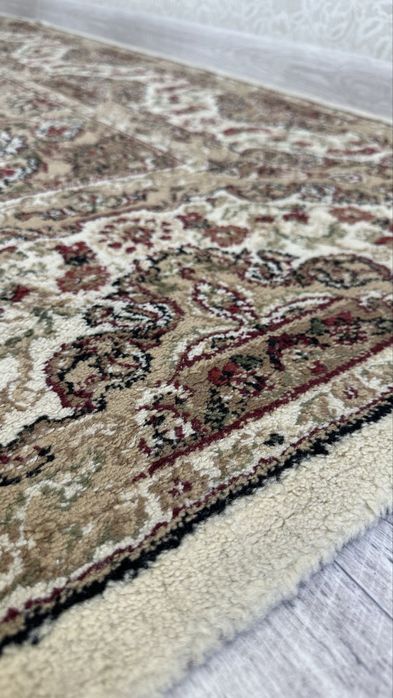 Продам ковер полушерсть