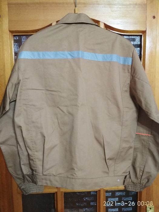 Продается спецодежда (4 вещи)