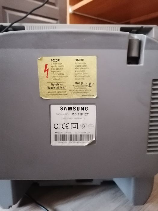 Телевизор Samsung CZ-21F12T