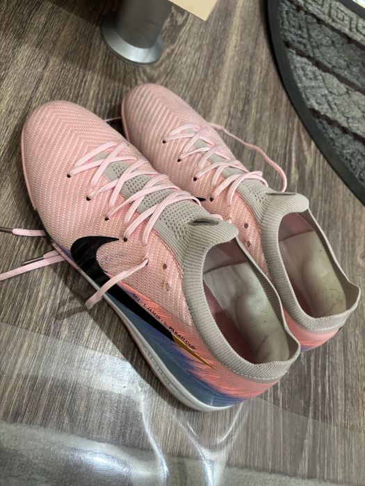 Nike Mercurial сороконожки