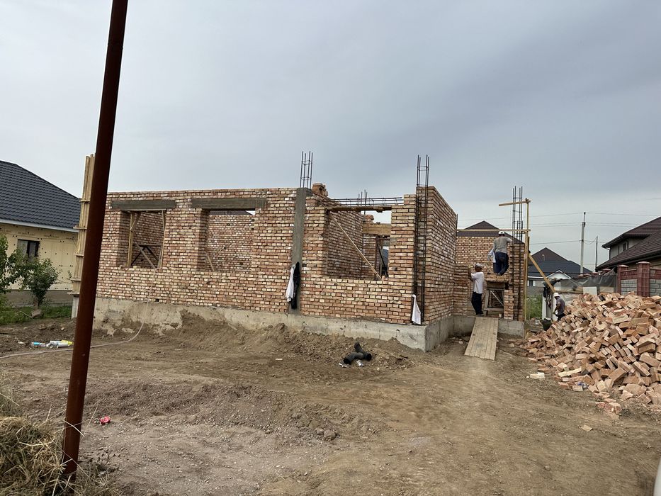 Строим дома Узбеки