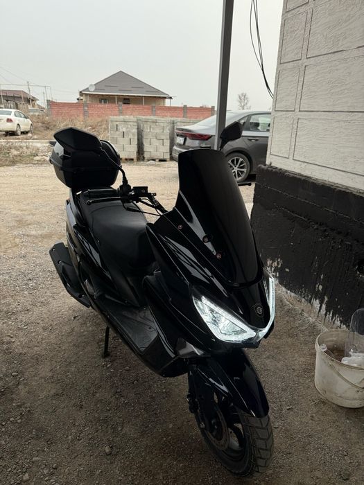 Мопед продам Макси