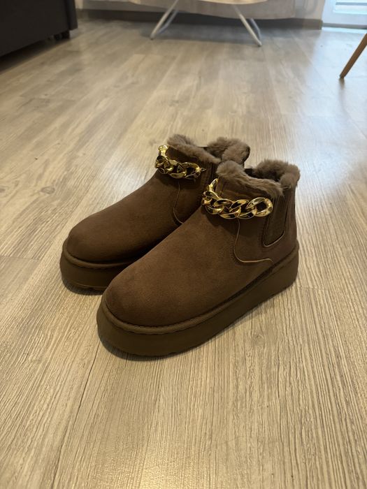 Ghete imblanite tip UGG