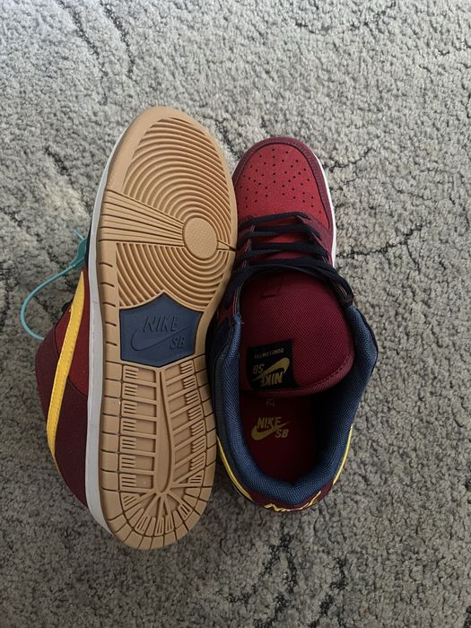 Продаю nike sb dunk