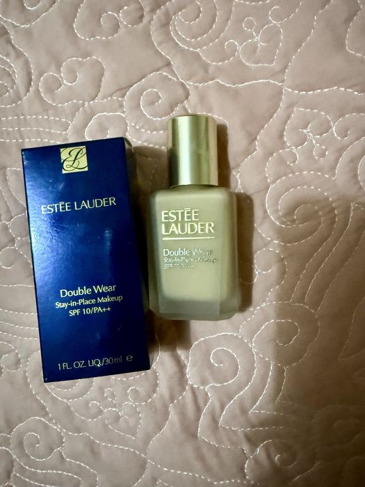 Estée Lauder (оттенок 1N2)